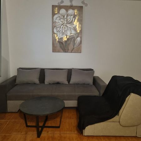 Apartments Nada วีร์ ภายนอก รูปภาพ